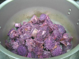 紫芋のポタージュ６